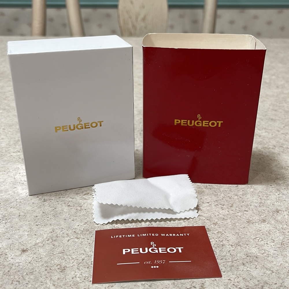 BNWT EMPTY PEUGEOT WHITE WATCH BOX WITH RED GLOSS PAPER SLEEVE, CLOTH & PAPERS